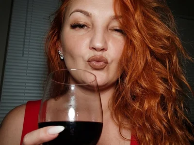 Red-HairedBeast - Girl 