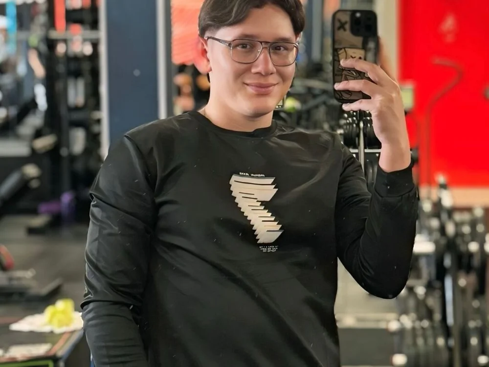 Sebas_Mendoza's Offline Chat Room