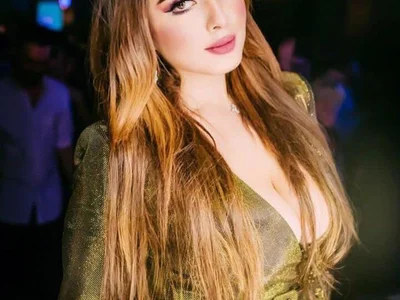 Naughty-Yousra profile