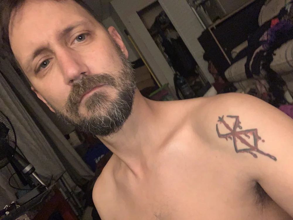 pocketoffun's Offline XXX Chat