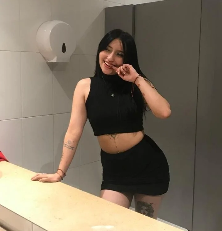 Megan_tf's Offline Chat Room