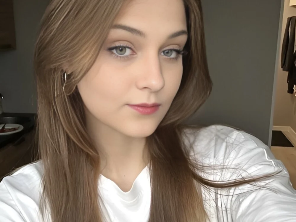 EarleneGrine's Offline Chat Room