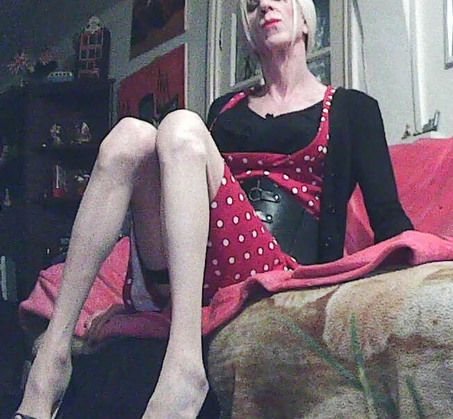 carrlie's Offline XXX Chat