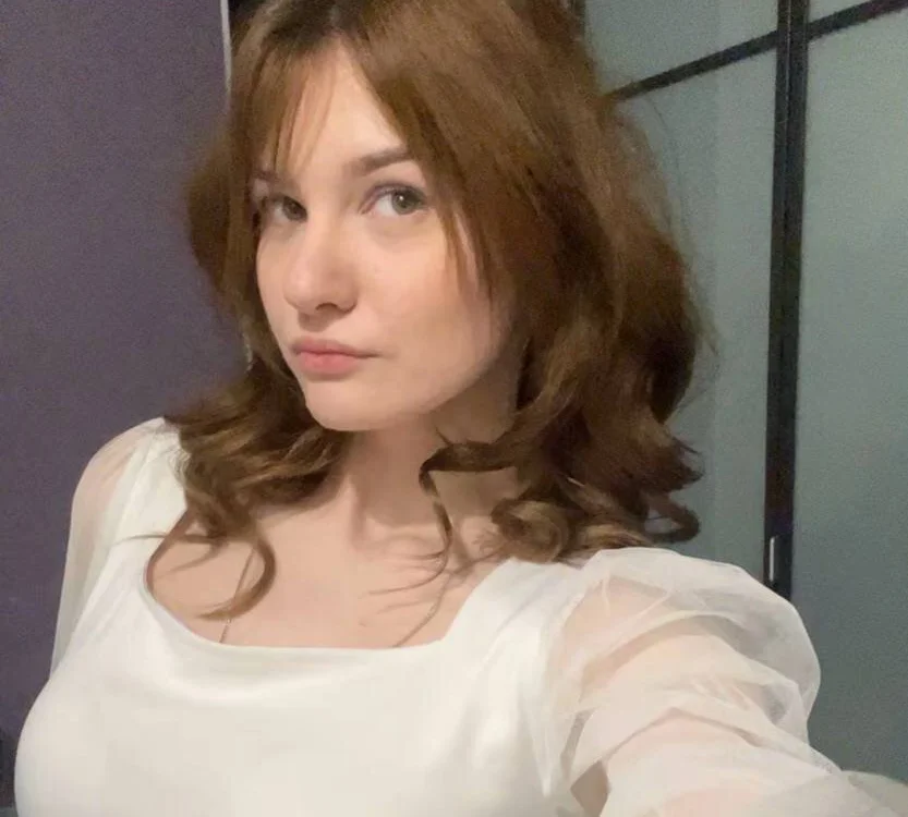 AliceVelvet23's Offline XXX Chat