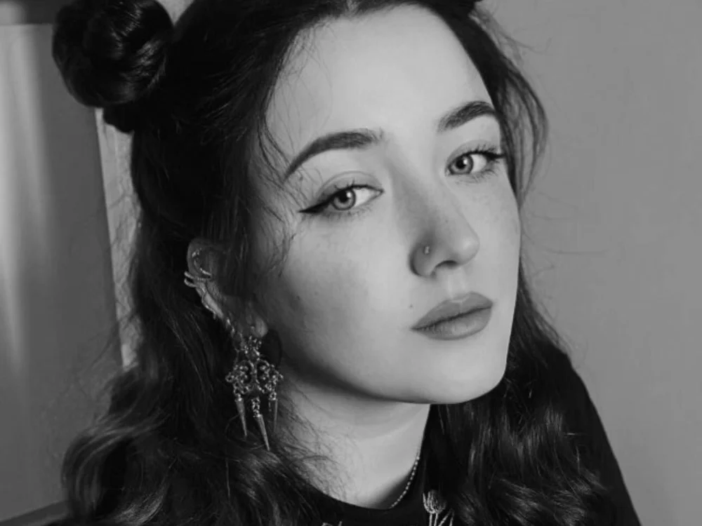 mia_florra offline chatrum