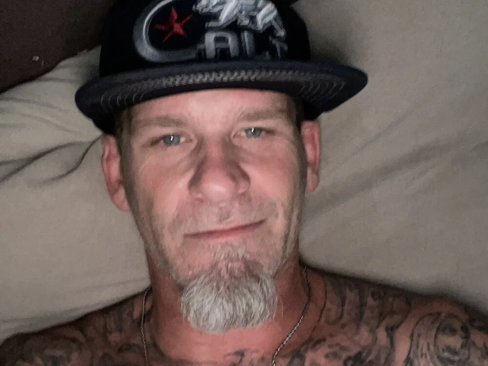 bdizzle916 Offline XXX-Chat