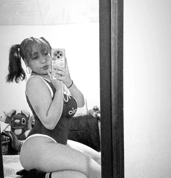 iam_kinky Chat XXX Ngoại tuyến