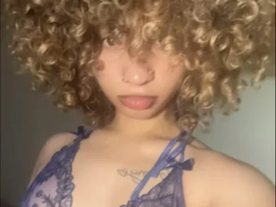 Creolegirl19 - handjob teens