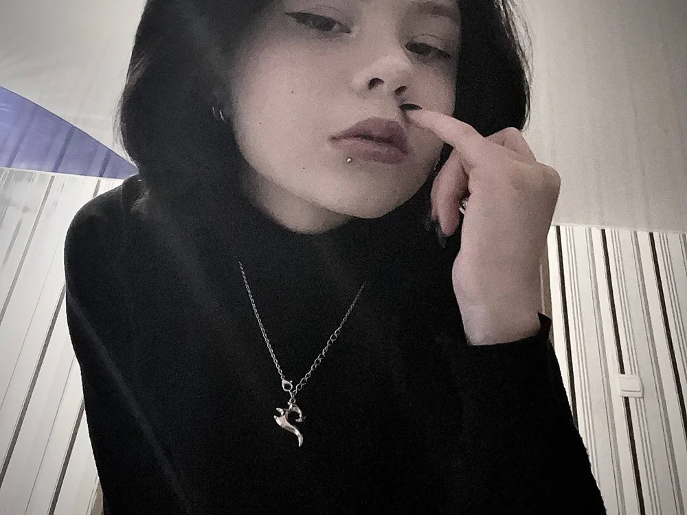 linaNY's Offline XXX Chat
