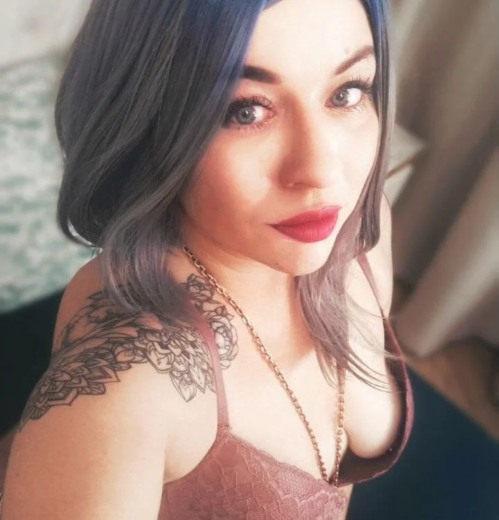 NikaSummers' Offline XXX Chat