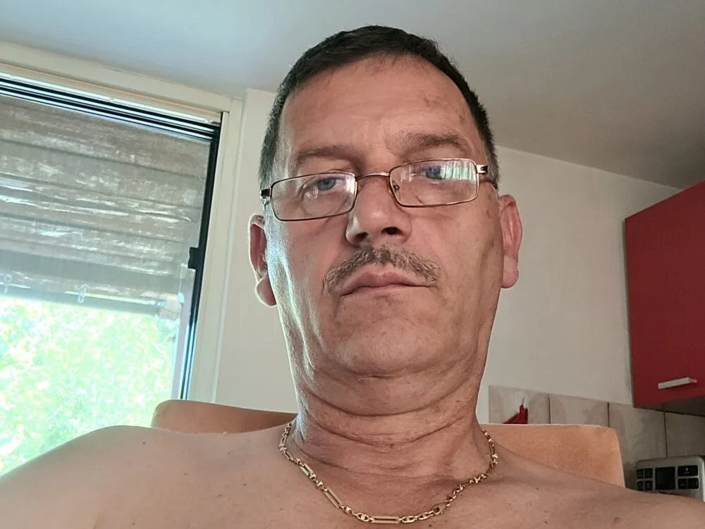 msi69uk offline XXX-chat