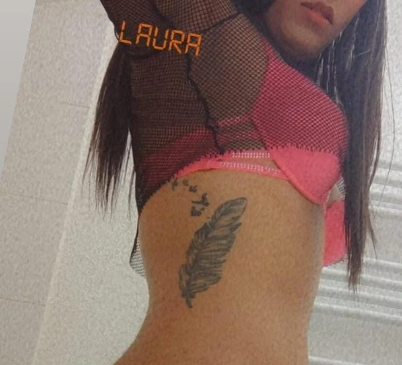 ห้องแชทออฟไลน์ของ LAURATRANSLATINA