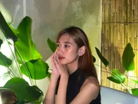 Raesoleil's webcam live show