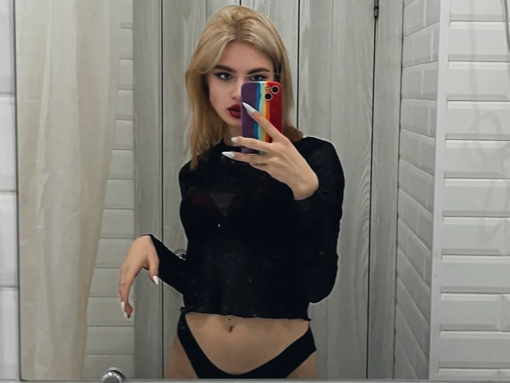 MistyHall's Offline Chat Room