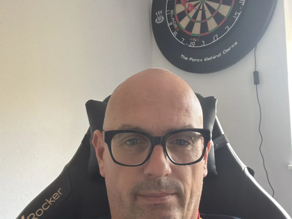 Hornyhants1's Offline XXX Chat