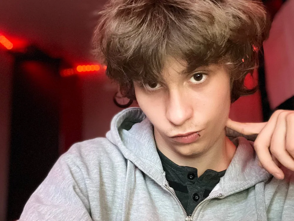 Cute_Goth's Offline XXX Chat