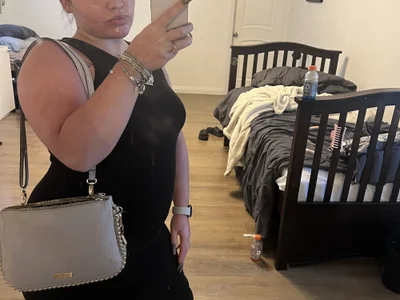 Sexdoctorgod — live female cam