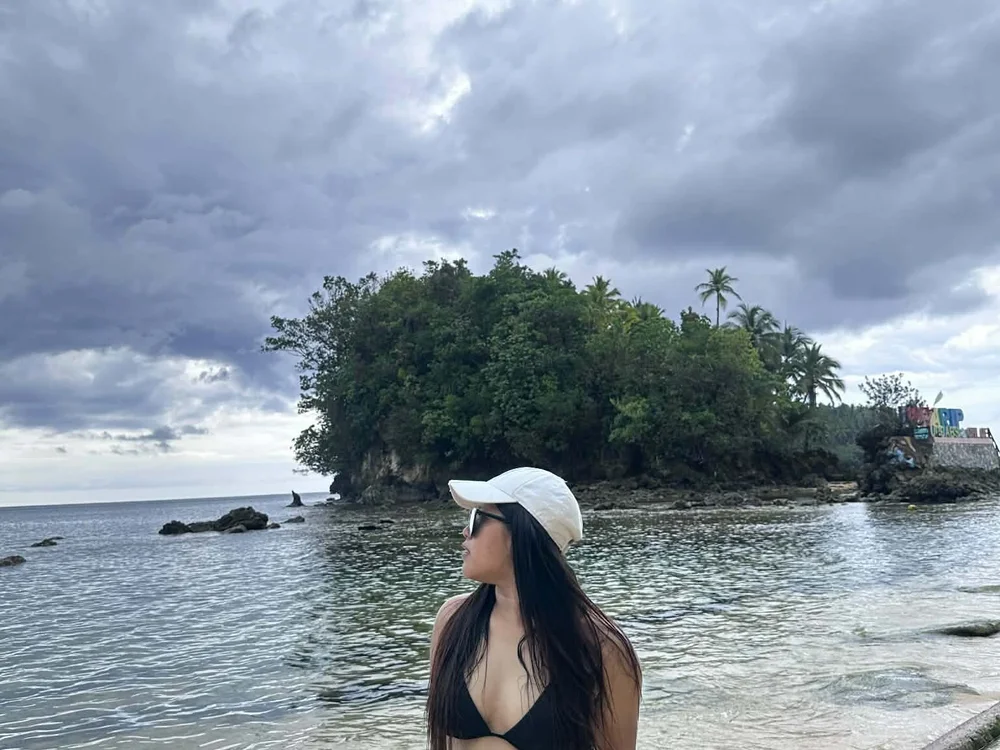 Lady_Avielle Obrolan XXX Offline