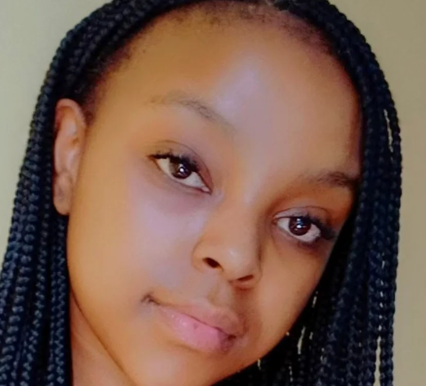 Zinhle94: офлайн-секс-чат