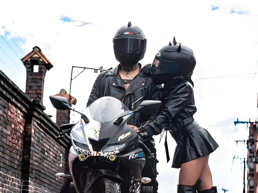 samantha_abrill's Offline XXX Chat