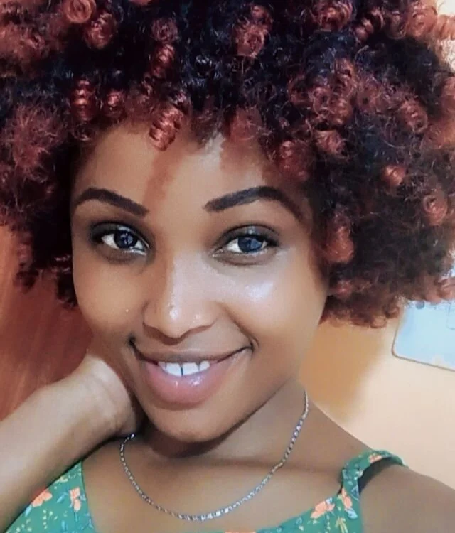 d_queen's Offline Chat Room