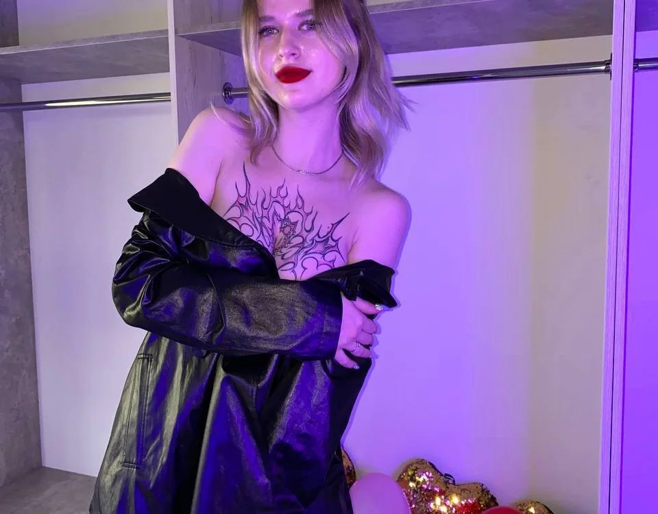 Betany_Foks: офлайн-секс-чат