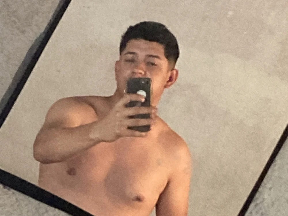 Adriandadi Offline XXX Chat
