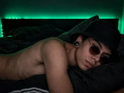 Kiwi_eban Male Doggystyle Free Cam Sex