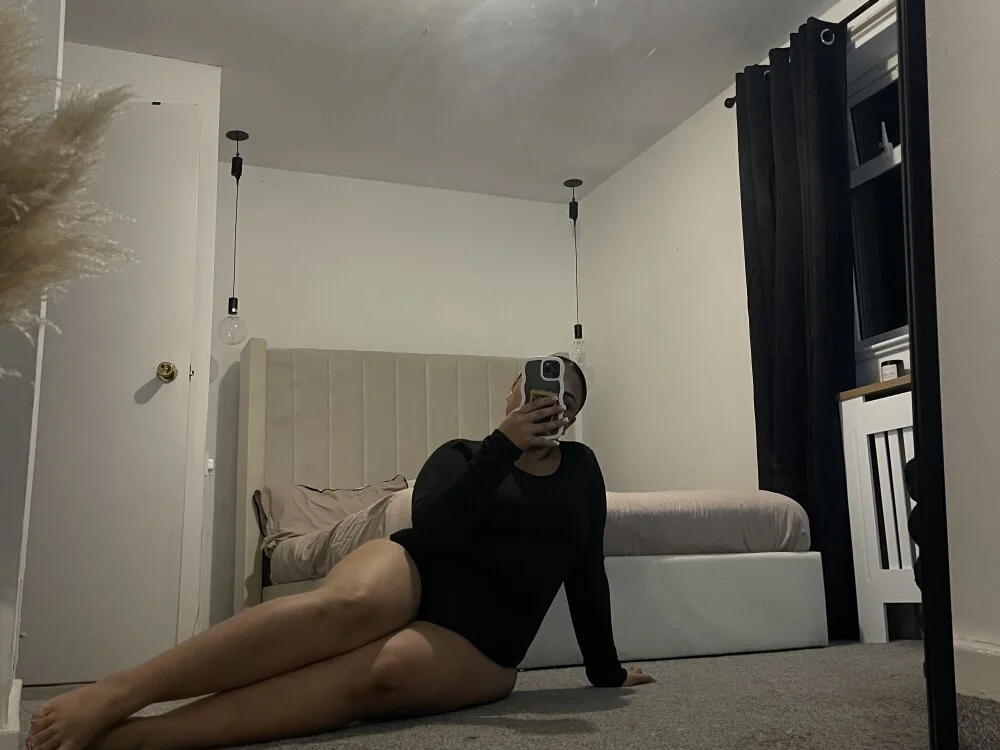 CaramelCarmenxox's Offline XXX Chat