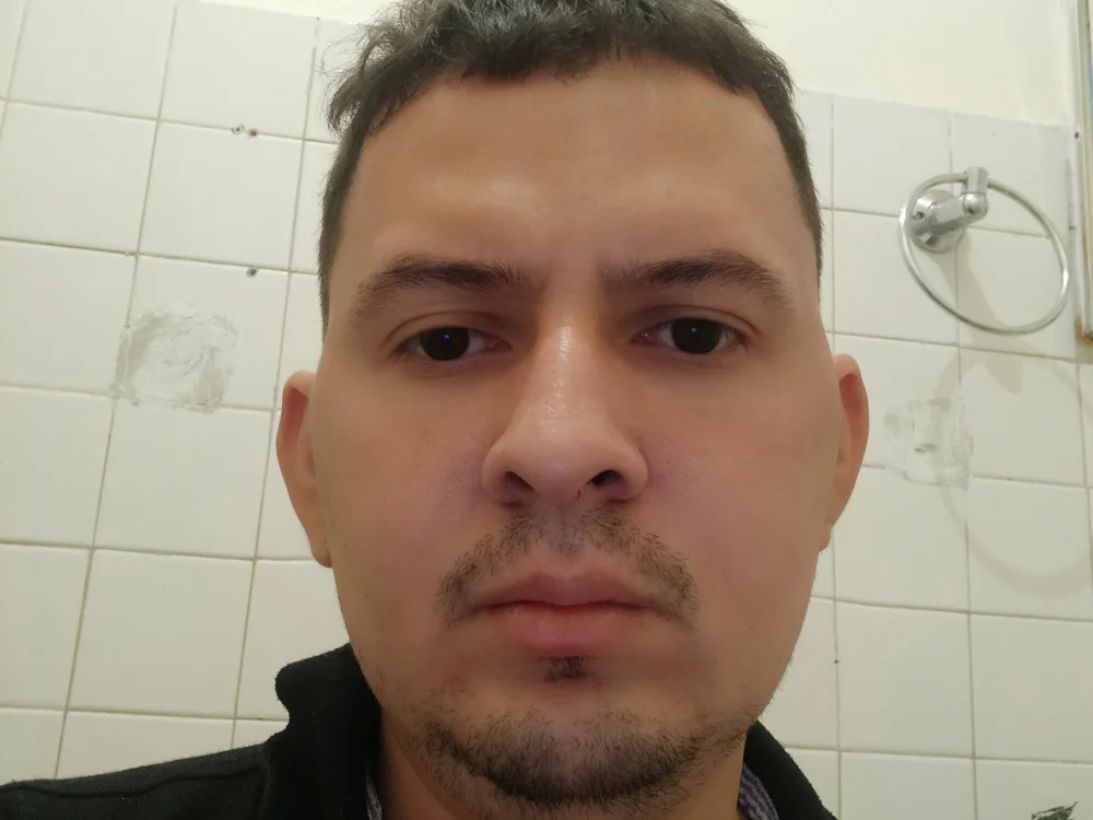 activomarinn's Offline XXX Chat