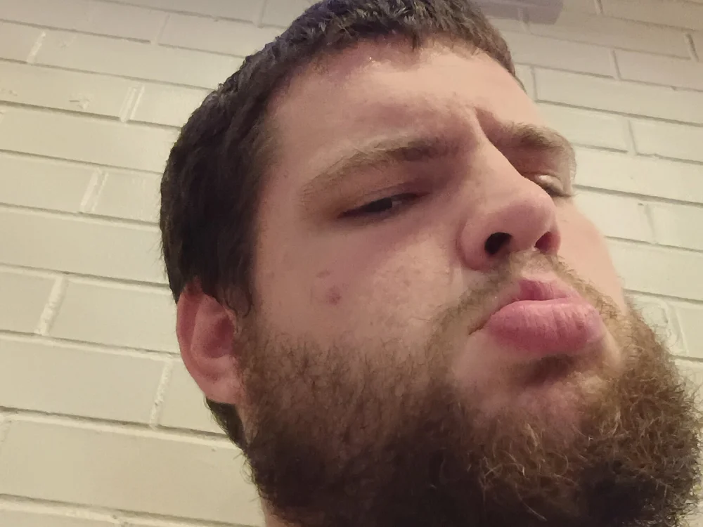 Drew67676's Offline XXX Chat