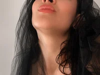 evita33 live cam model