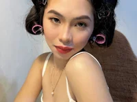 SakuraBlossom_xx's Offline Chat Room