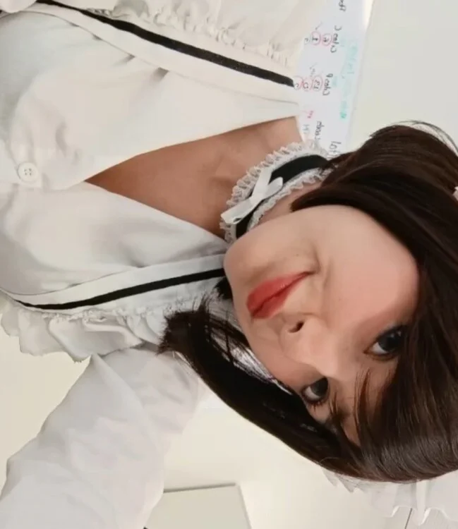 Bilik Sembang Luar Talian Delirum_doll