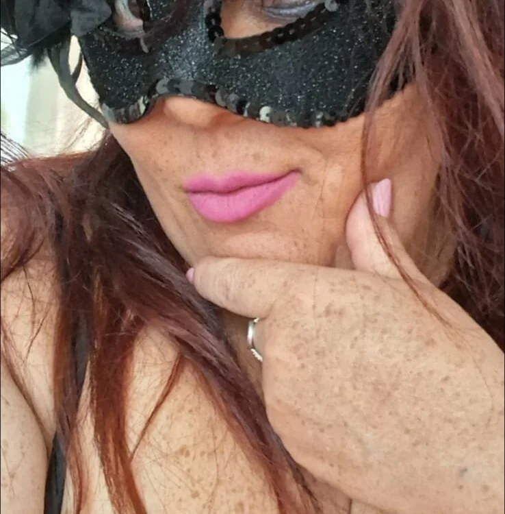 cieloo26's Offline XXX Chat