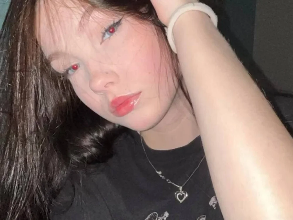 JessieWallace cam model