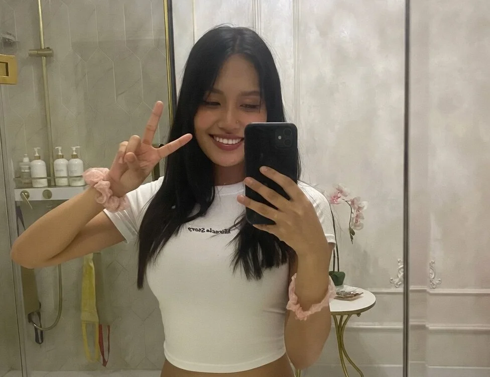 ayanovae offline XXX-chat