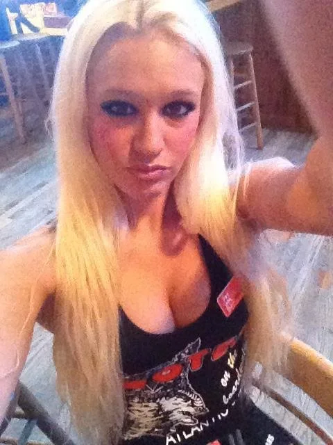 TheWalkingBarbie offline chatrum