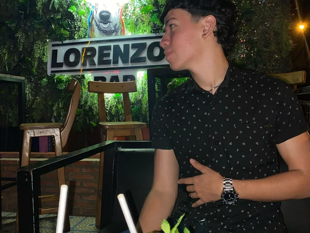 Adann_walker_'s Offline XXX Chat