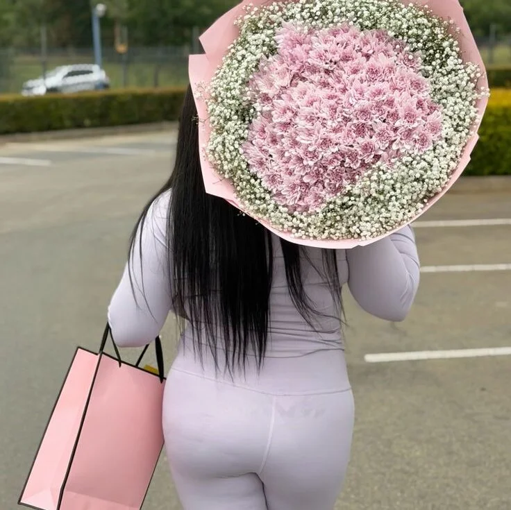 BustyNina41XX's Offline XXX Chat