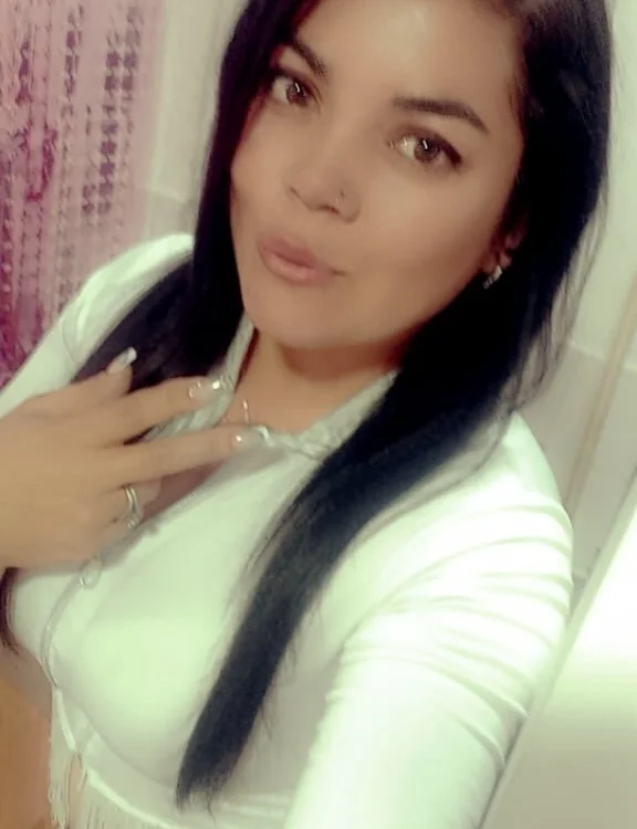 Emilylovesexi's Offline XXX Chat