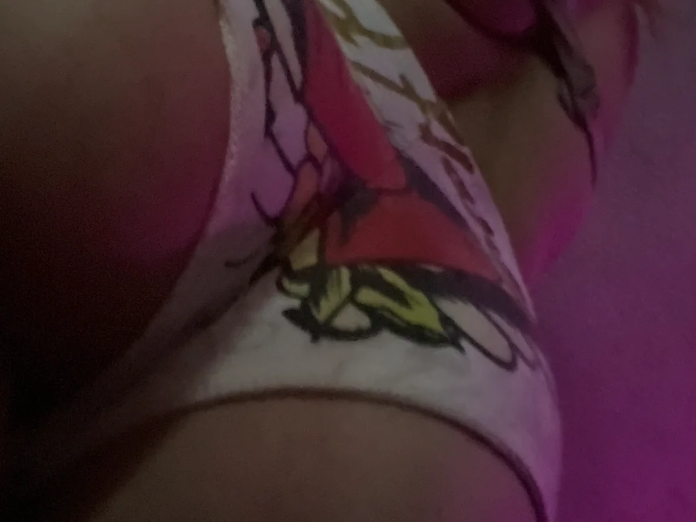 wetlola23's Offline XXX Chat