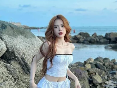 Caniroom_bia on StripChat