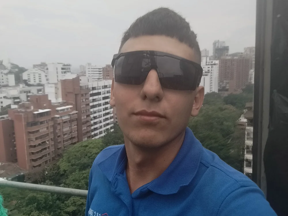 andres_22048 offline chatrum