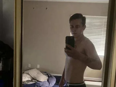 Profile of adamhollywood1488