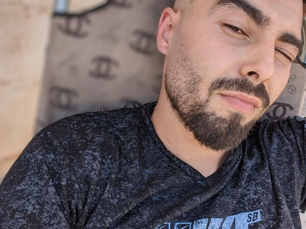 Ressay1922 Chat XXX Ngoại tuyến