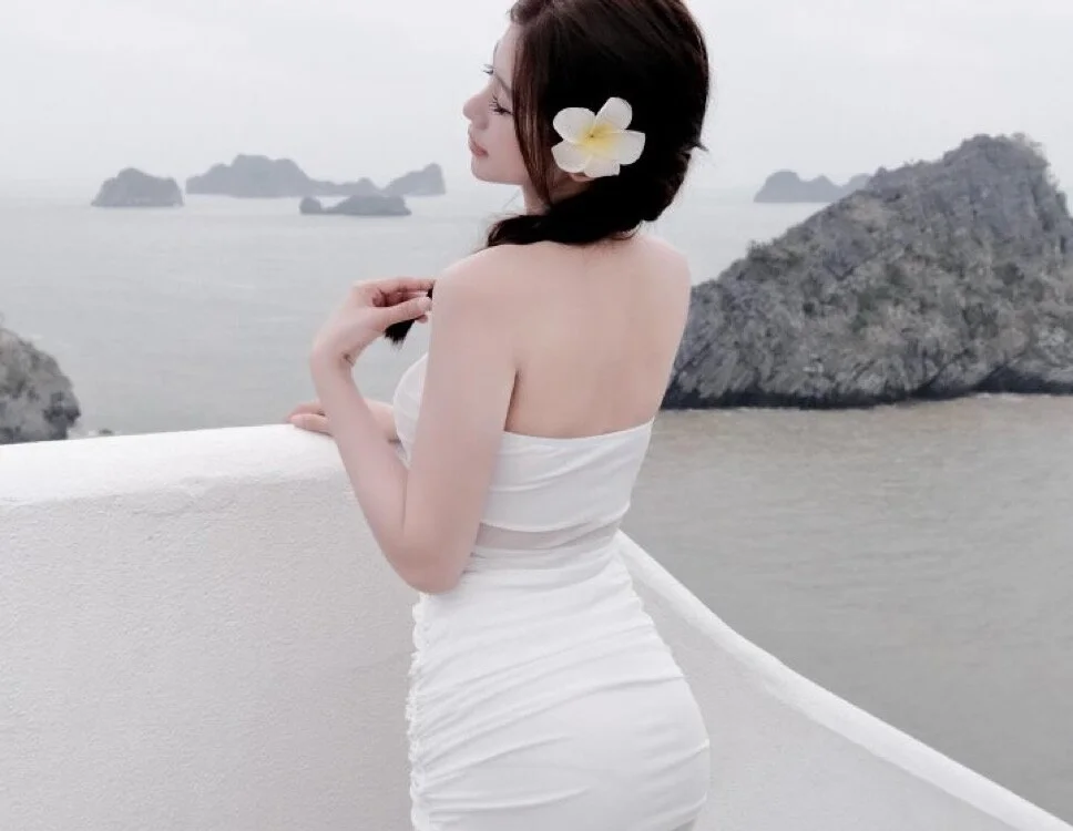 daisylouis Obrolan XXX Offline