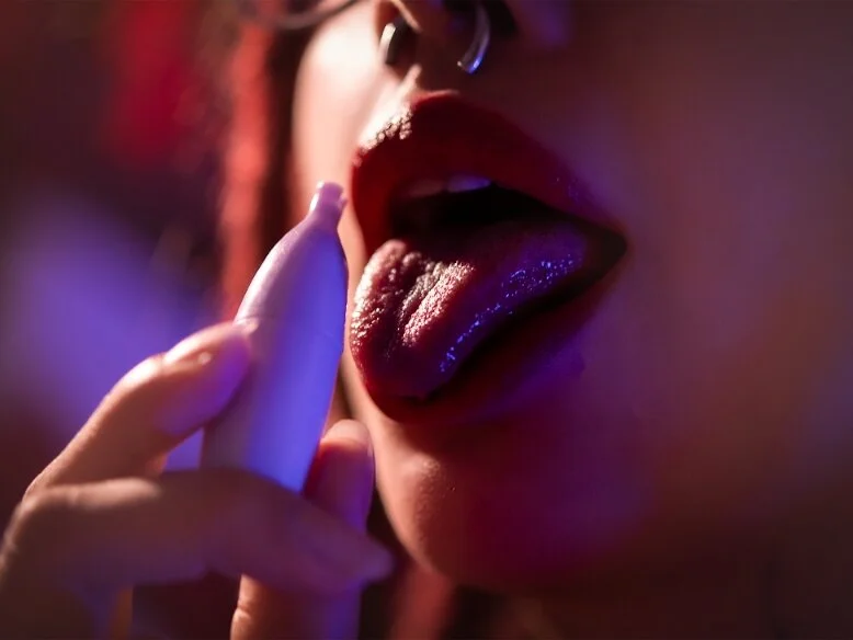 Kaoz_69_ 離線 XXX 聊天