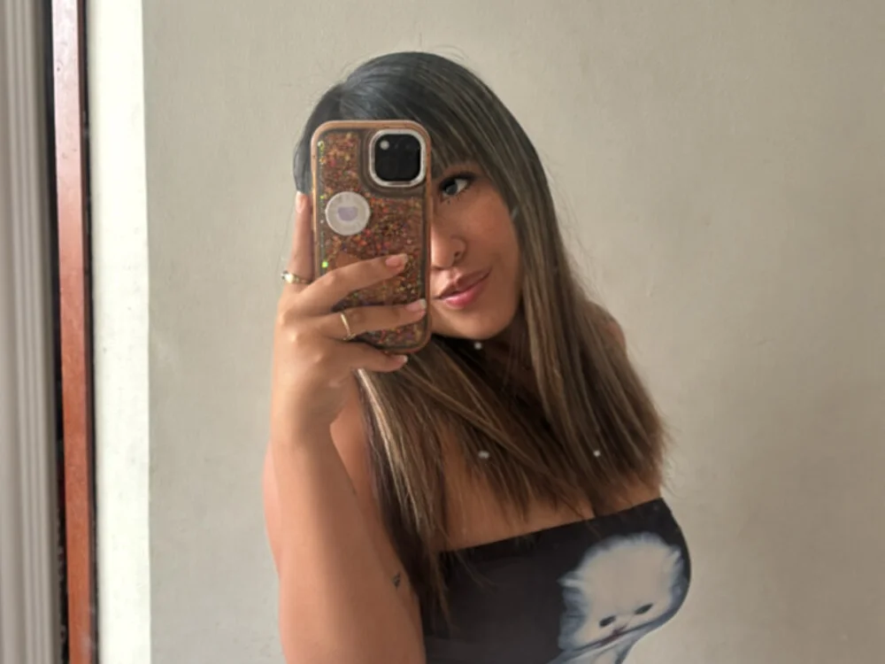 AryMoonxxx Offline XXX-chat