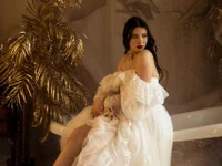 HotAuraX's webcam live show